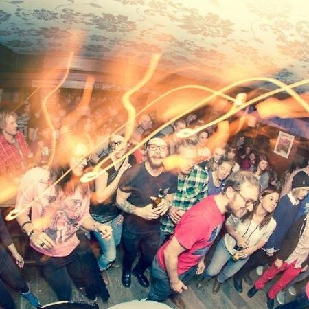 Nangijala Hostel Disentis Ngoại thất bức ảnh