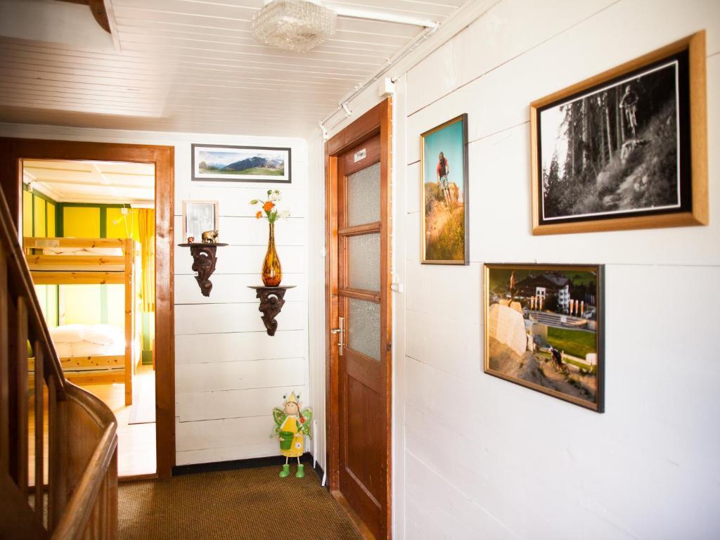 Nangijala Hostel Disentis Ngoại thất bức ảnh