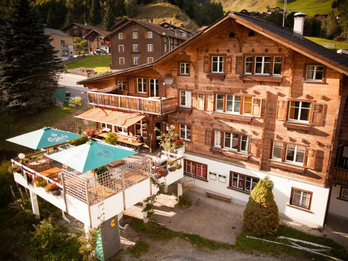 Nangijala Hostel Disentis Ngoại thất bức ảnh